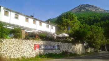 HOSTAL-RESTAURANTE FOGÓN DE GREDOS