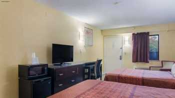 Rodeway Inn & Suites Monroeville-Pittsburgh