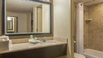 Holiday Inn Express Philadelphia-Midtown, an IHG Hotel