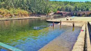 Hostel El Lago, Caceres