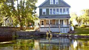 Blue Lantern Bed and Breakfast