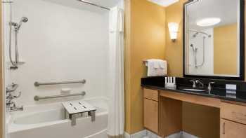 Homewood Suites by Hilton Newtown - Langhorne, PA