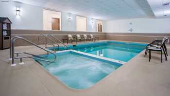 Holiday Inn Express & Suites Wyomissing, an IHG Hotel