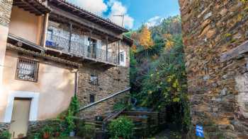 Casa Manadero Restaurante-Casa Rural-Tienda en Robledillo de Gata