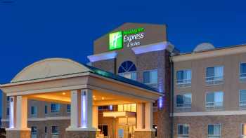 Holiday Inn Express & Suites Grants - Milan, an IHG Hotel