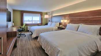 Holiday Inn Express & Suites Portales, an IHG Hotel