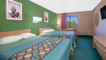 Super 8 by Wyndham Fort Sumner