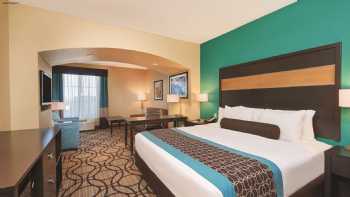 La Quinta Inn & Suites by Wyndham Carlsbad