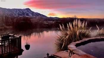 Riverbend Hot Springs