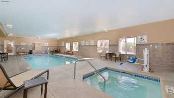 Holiday Inn Express Bernalillo