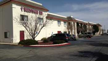 Brentwood Inn & Suites