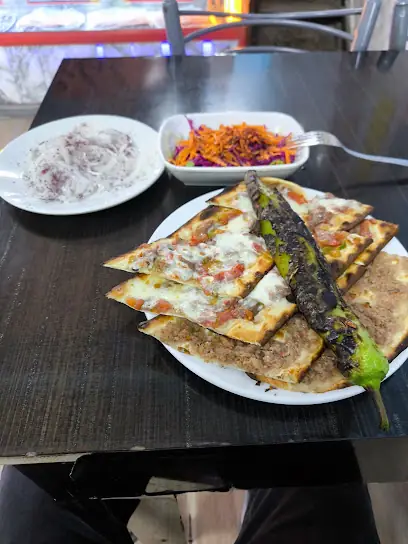 Celil Usta'nın Yeri